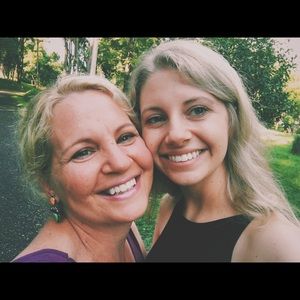 Meet your Posher, Abby